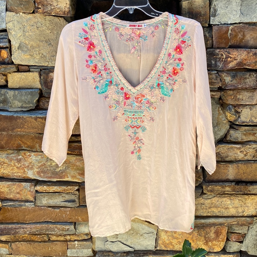 Beautiful pale pink embroidered Johnny was top